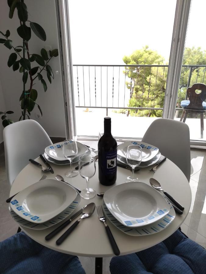 Rake Apartment Omiš Екстериор снимка